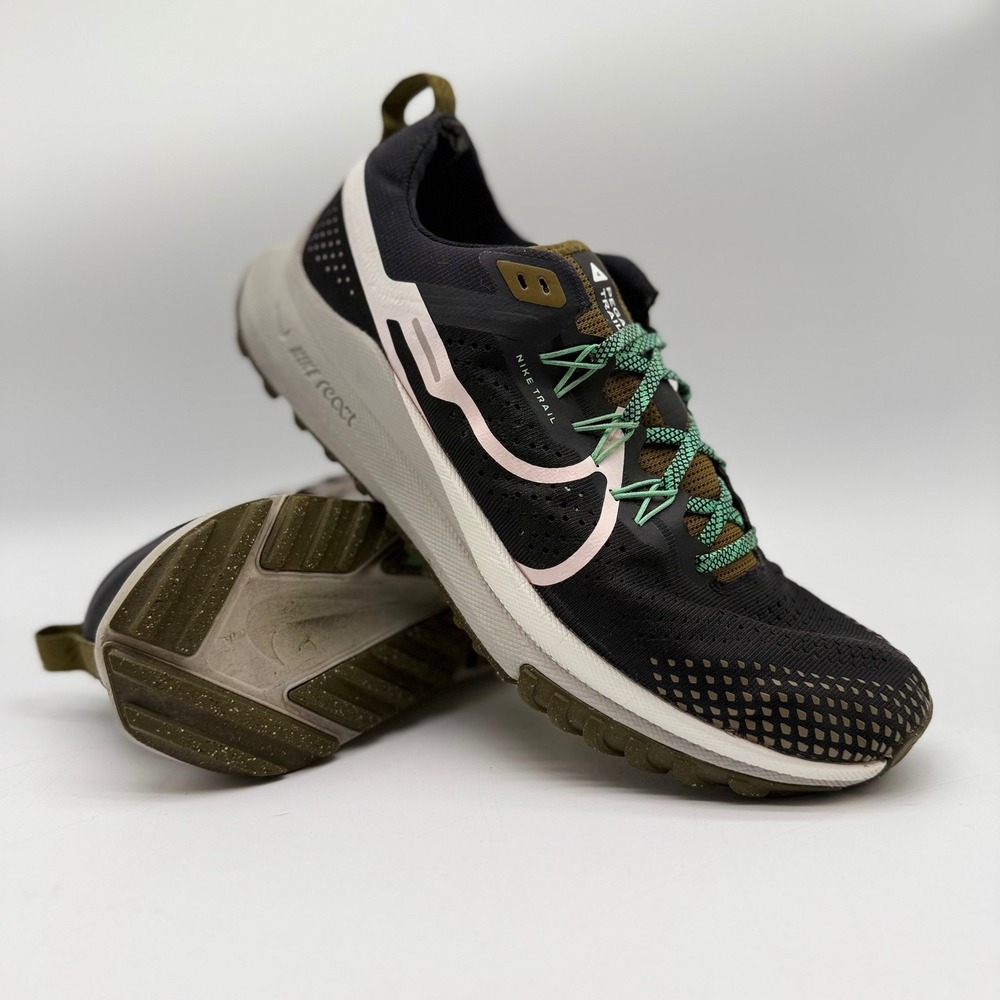 Nike Mens 11 Pegasus Trail 4 Black Alligator Pink Running Shoes DJ6158-006